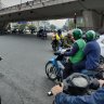 Thanh Niên Thôn Ít Học